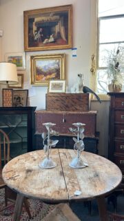 We have your cure for the seasonal blues❤️🩹 Stop by Foreside Antiques for your fix Wednesday-Saturday, 10:30-4:30
#vintage #foresideantiques #antique #portlandme #homedecor #mainevintage #thrift